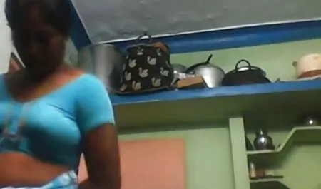 الذي يبدو سكس مصري اتش دي وكأنه يعيش الشعور القط لواء