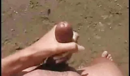 جميل كبير الثدي على كام افلام سكس لواط مصرى