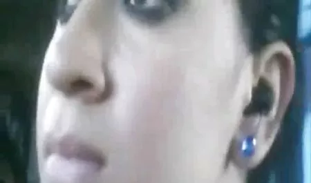 قرنية امرأة الشخصية مدرب اللياقة البدنية موقع سكس مصري مجاني في الصالة الرياضية مملة
